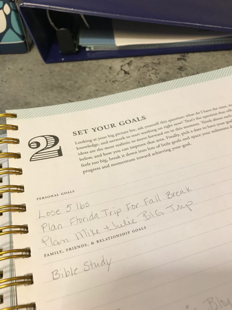 This planner is the best I have ever used! It helps me realize my goals for the whole year! #planner #organization #momlife #stayathomemom #workathomemom