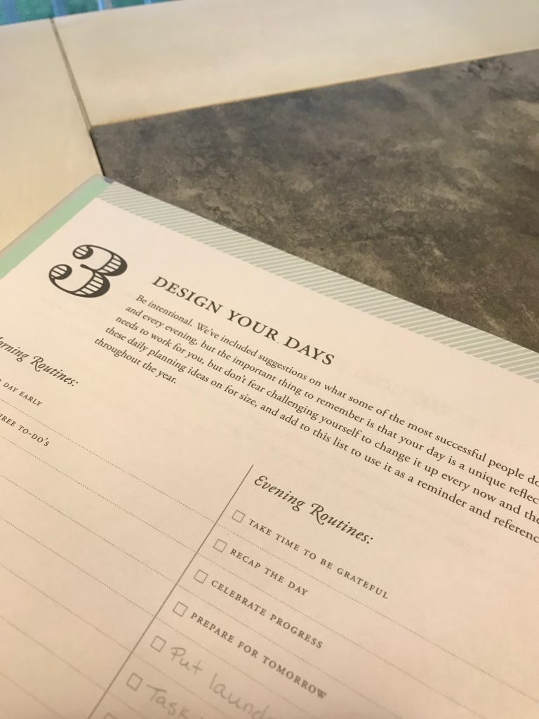 This planner is the best I have ever used! It helps me realize my goals for the whole year! #planner #organization #momlife #stayathomemom #workathomemom