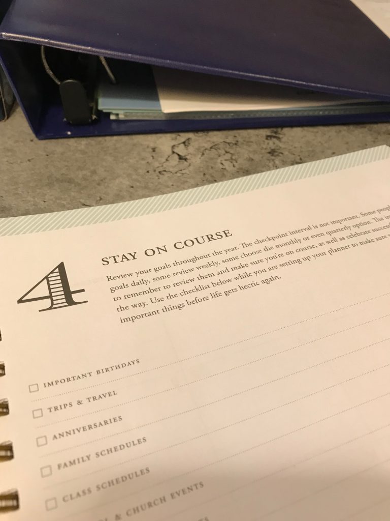 This planner is the best I have ever used! It helps me realize my goals for the whole year! #planner #organization #momlife #stayathomemom #workathomemom