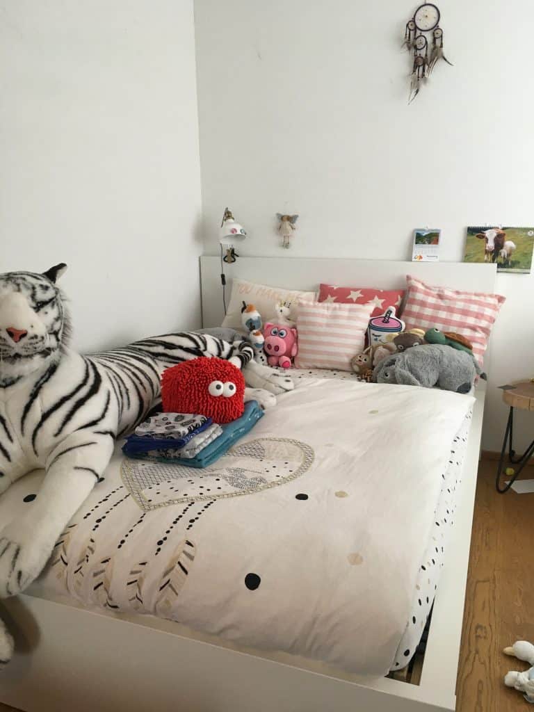 how to declutter a room teenagers room 1