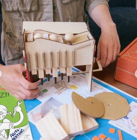 kid making kiwico project best science kits for kids